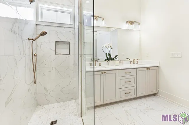 $979,000 | 17657 Bent Tree Court, Baton Rouge, LA 70810