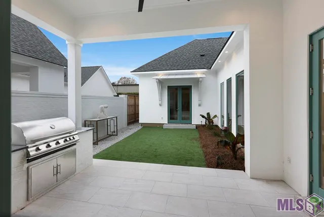 $979,000 | 17657 Bent Tree Court, Baton Rouge, LA 70810