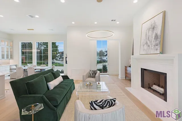 $979,000 | 17657 Bent Tree Court, Baton Rouge, LA 70810