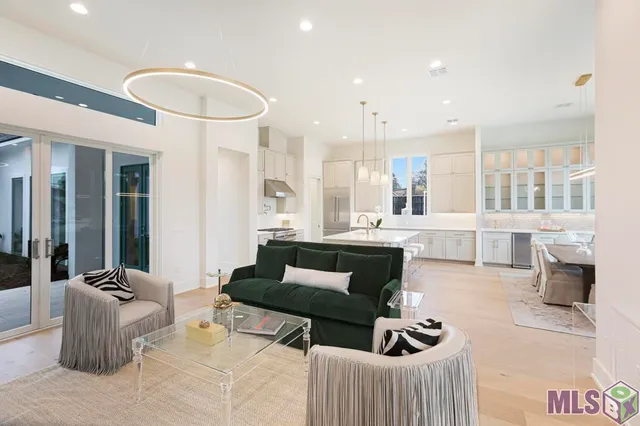 $979,000 | 17657 Bent Tree Court, Baton Rouge, LA 70810