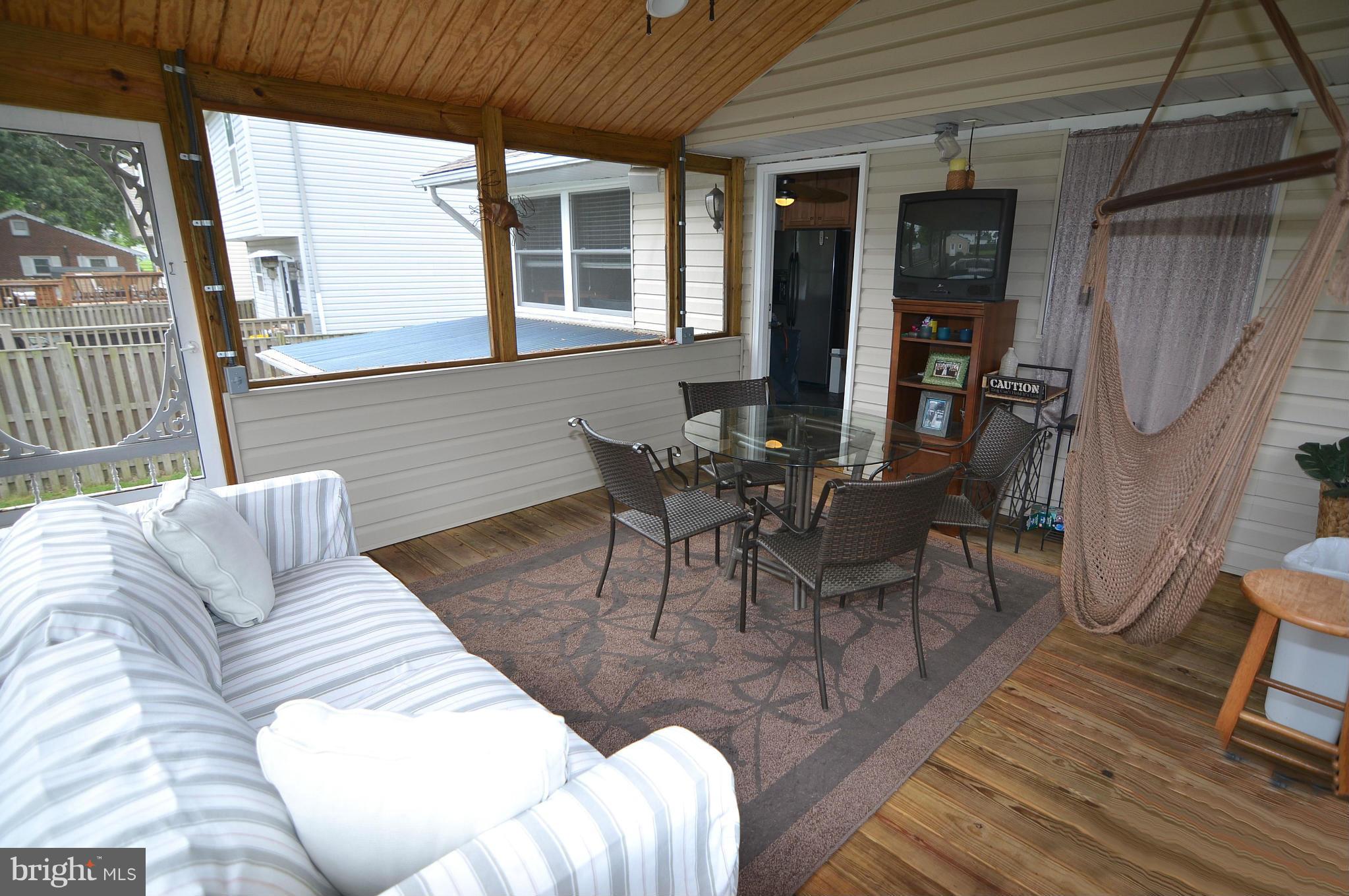 8459 Byrd Road Pasadena, MD 21122 - Photo 25 of 30 Exterior (Rear)