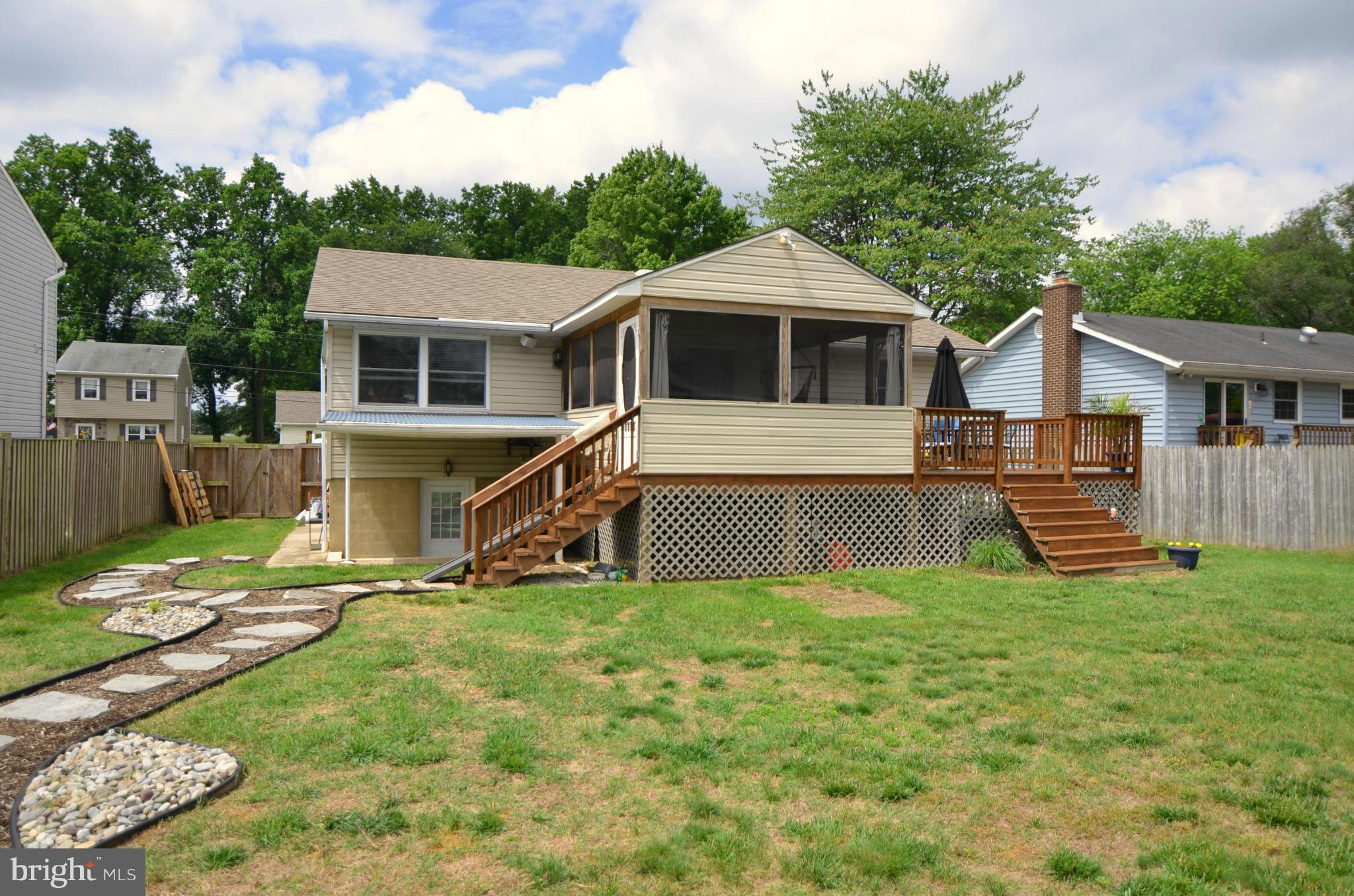 8459 Byrd Road Pasadena, MD 21122 - Photo 26 of 30 Exterior (Rear)