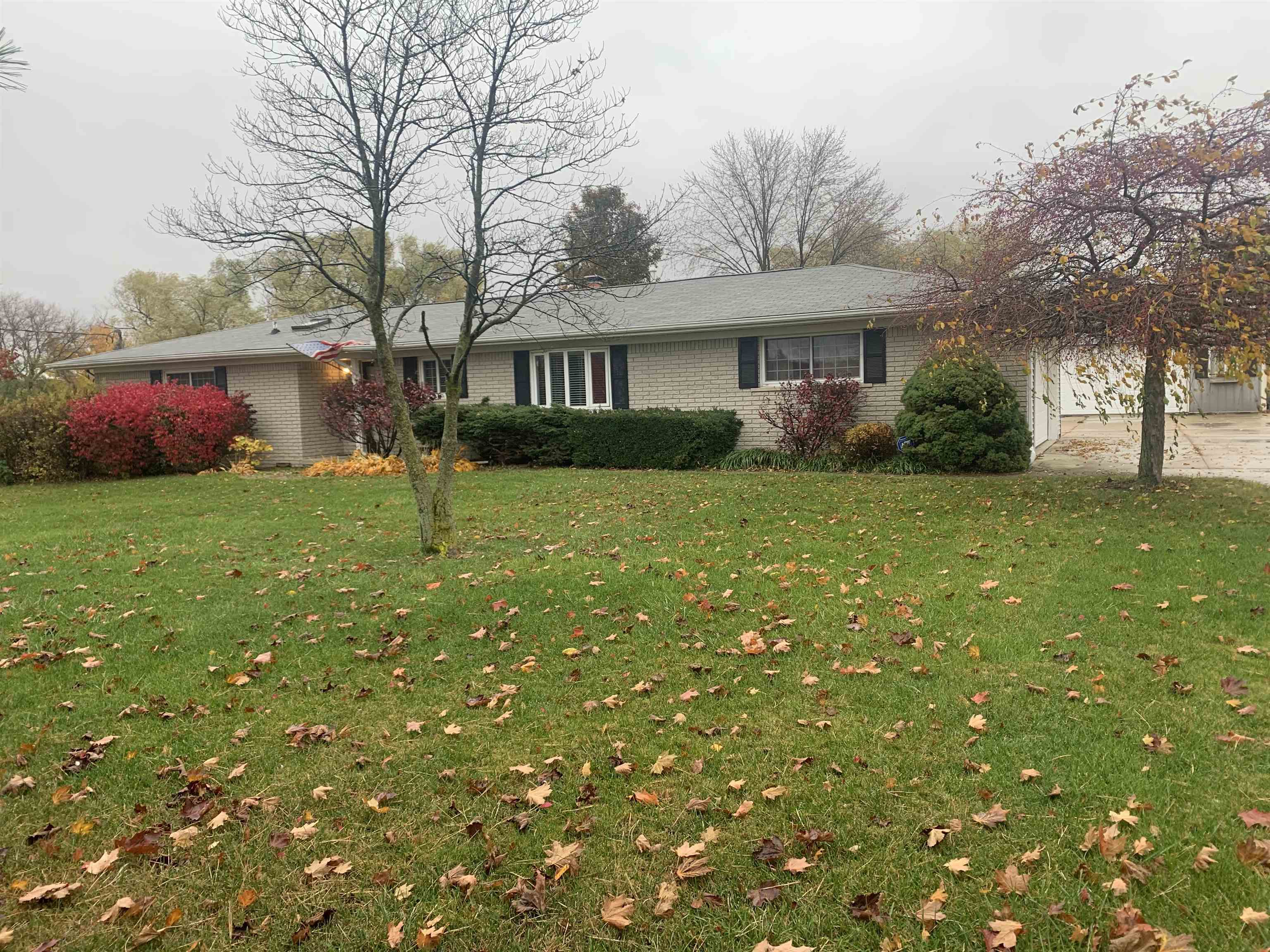 886 Riley Center Road Memphis, MI 48041 - Photo 8 of 45 50078254-7.JPG