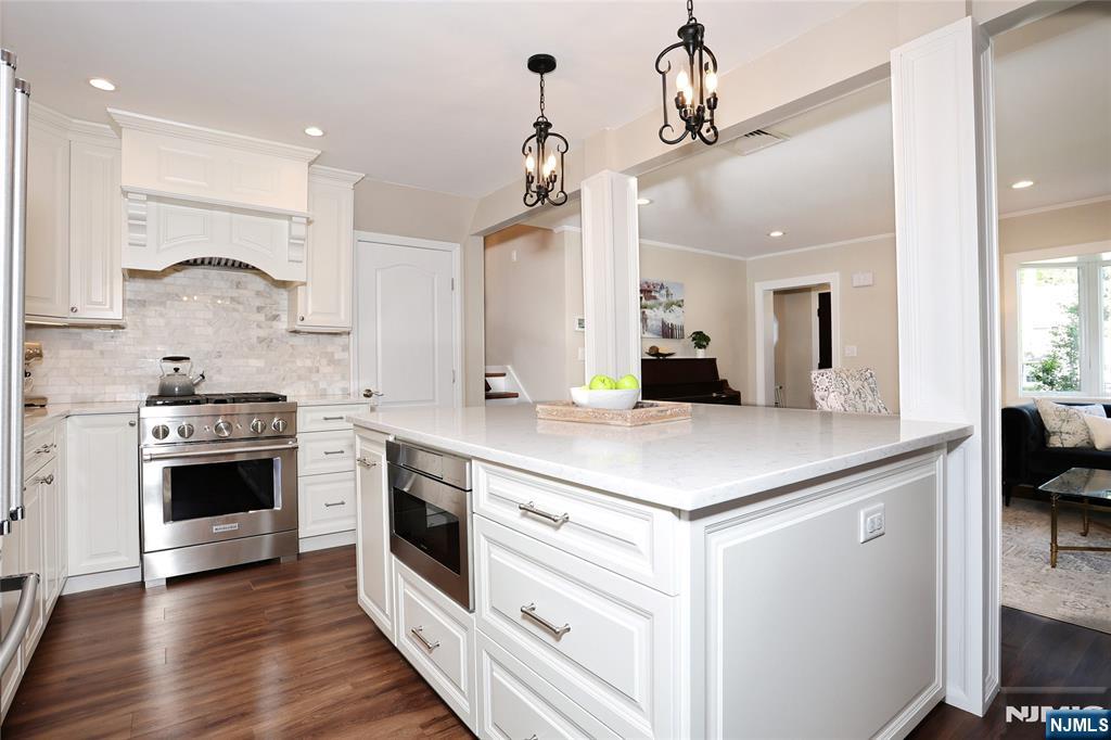 616 Bogert Road River Edge, NJ 07661 - Photo 9 of 41
