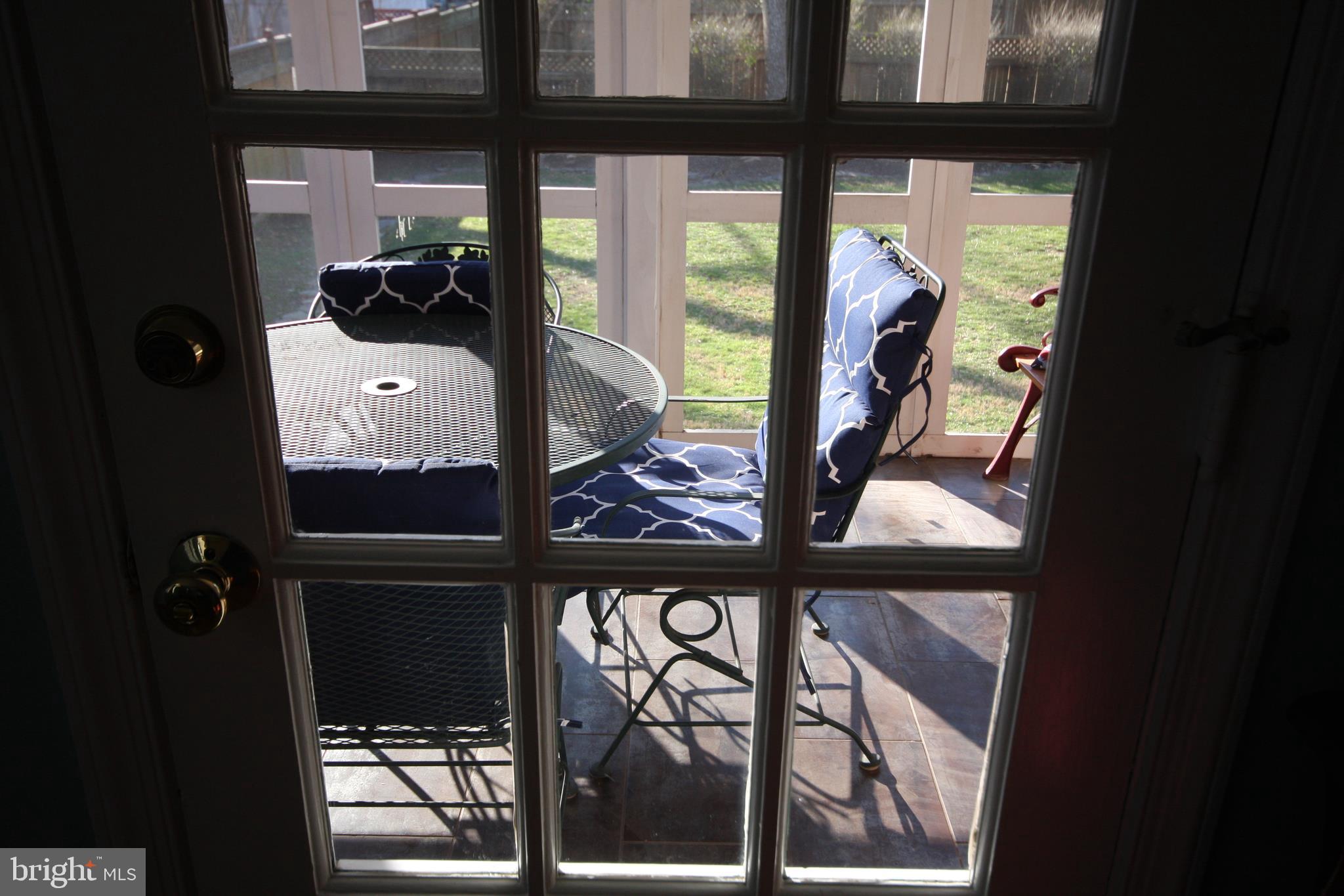 9506 Wire Avenue Silver Spring, MD 20901 - Photo 22 of 72 Access to The Screened Porch & Brkfst Room