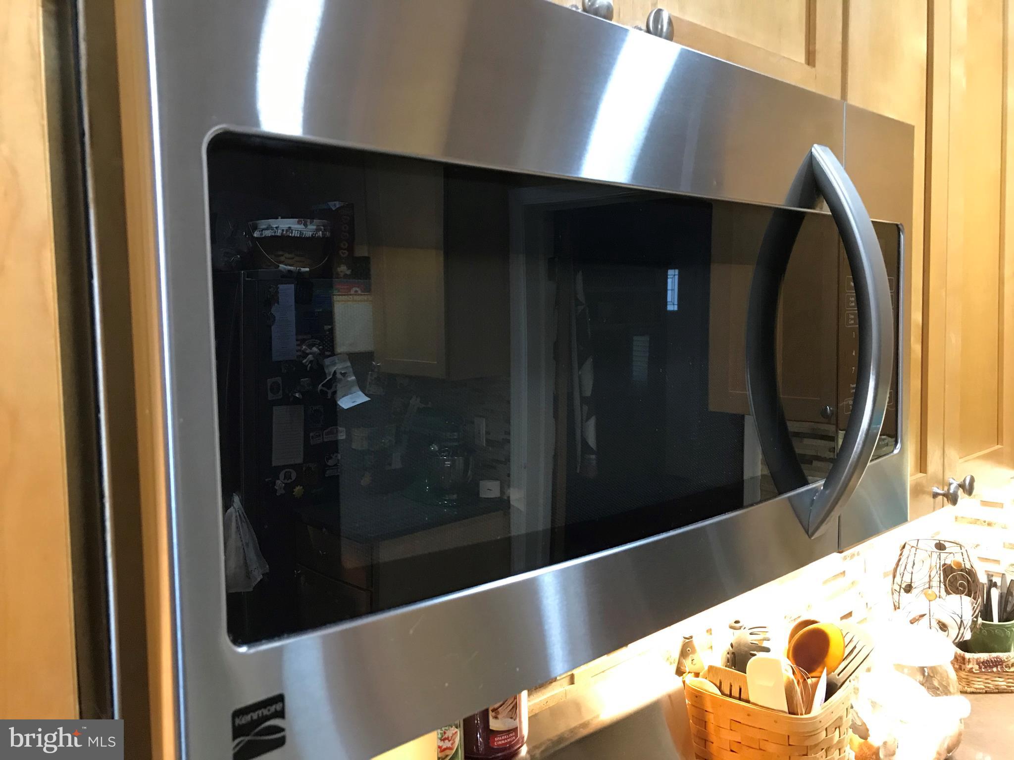 9506 Wire Avenue Silver Spring, MD 20901 - Photo 34 of 72 Microwave