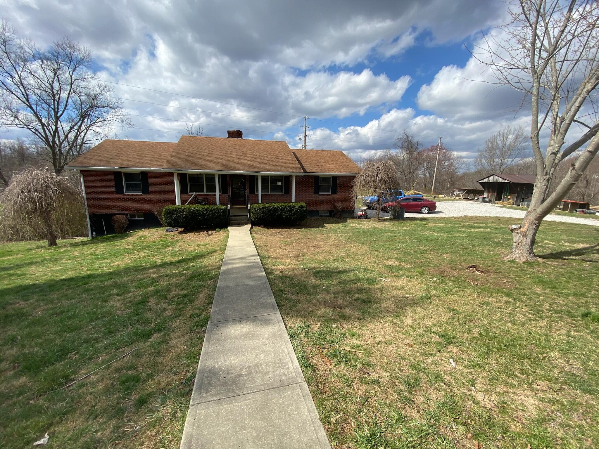 662 Lodge Hall Road McKee, KY 40447 - Photo 1 of 41 IMG_3354