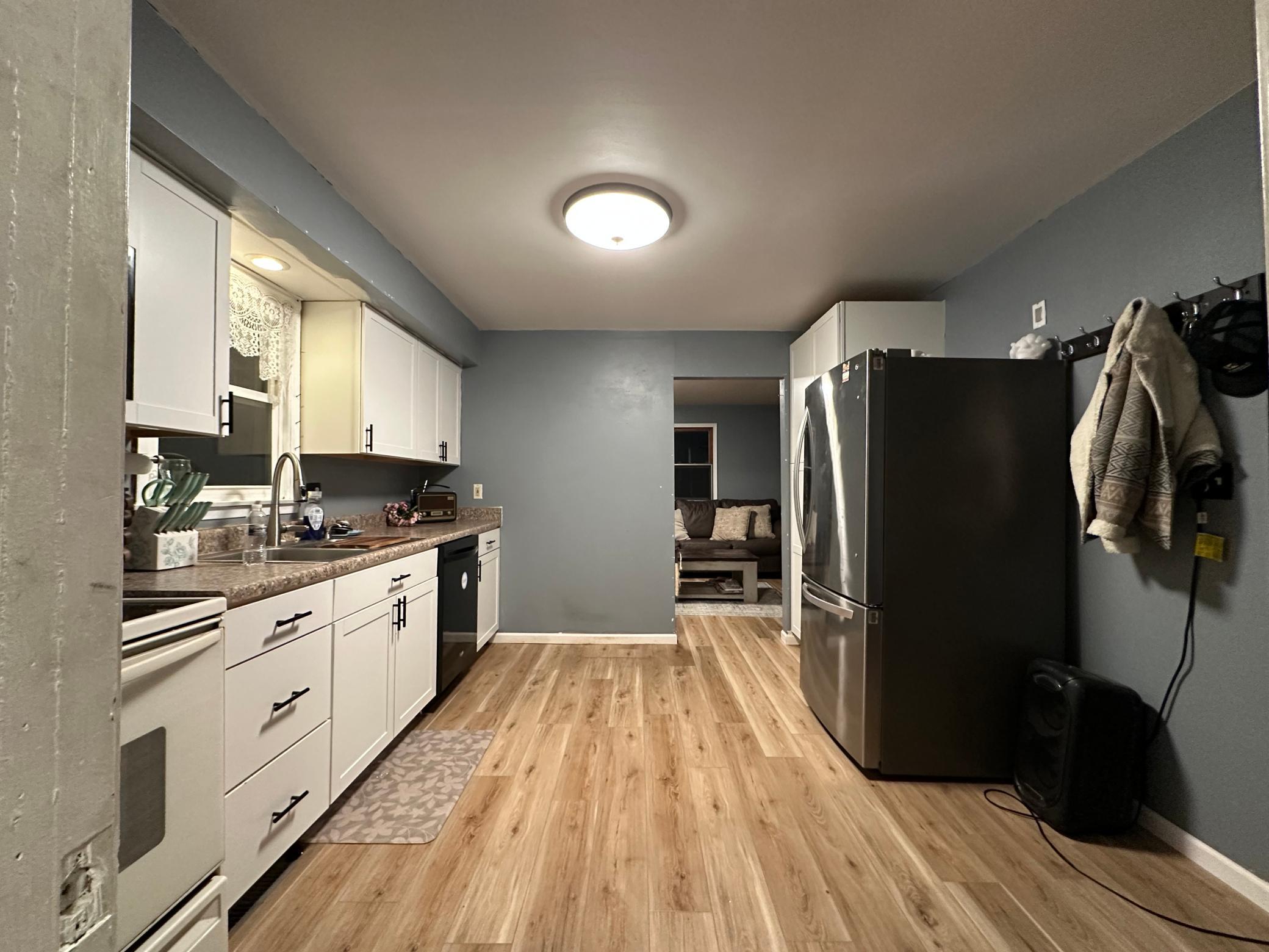 303 South Brook Street Hendricks, MN 56136 - Photo 3 of 14