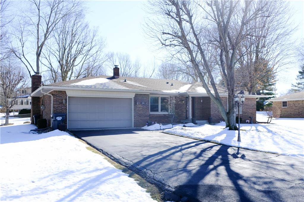 393 Shadow Road Greenwood, IN 46142 - Photo 2 of 22