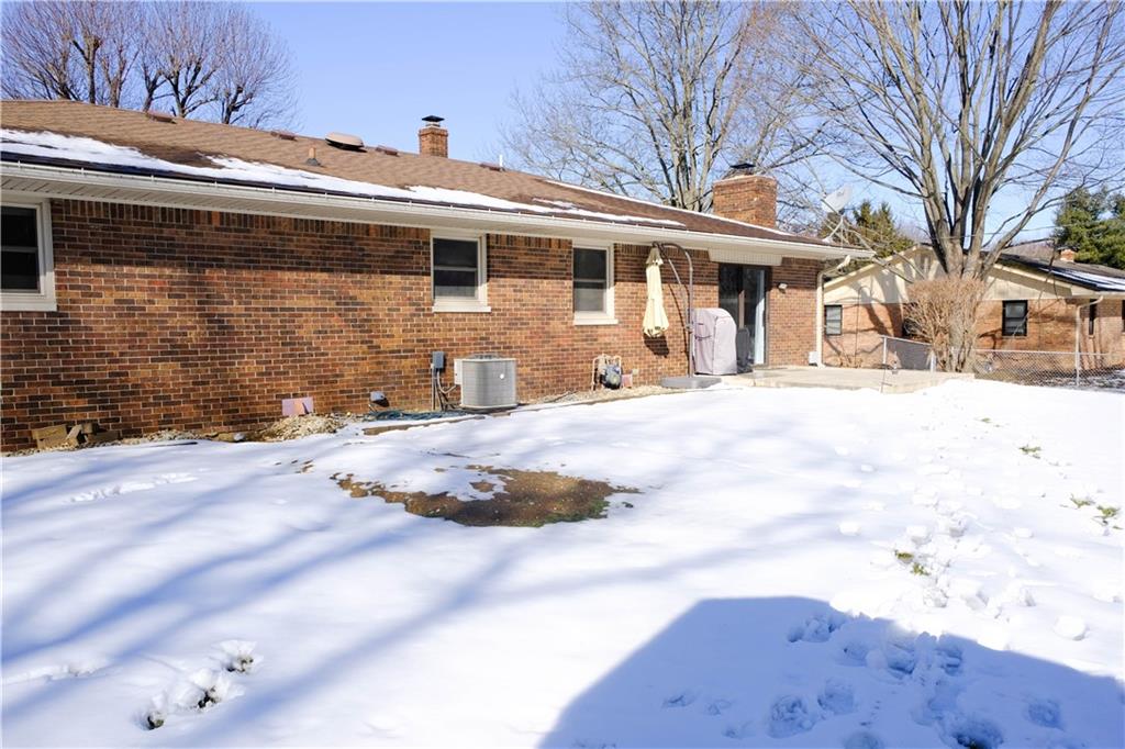 393 Shadow Road Greenwood, IN 46142 - Photo 21 of 22