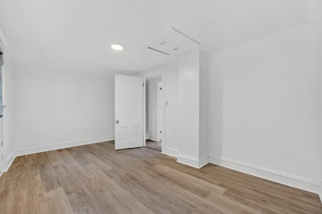 $284,900 | 153 Otrobando Avenue, Norwich, CT 06360