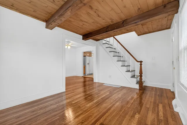 $284,900 | 153 Otrobando Avenue, Norwich, CT 06360