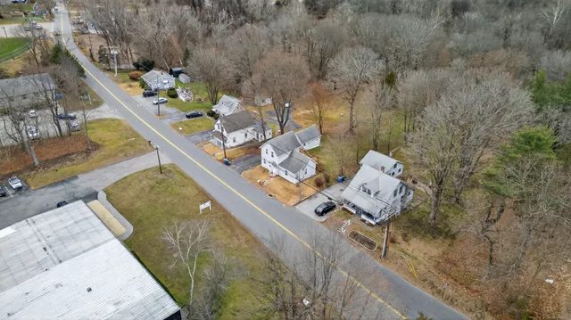 $284,900 | 153 Otrobando Avenue, Norwich, CT 06360