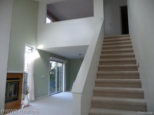 549 South Crooks Road, Unit 19 Clawson, MI 48017 - Photo 4 of 19 stairs