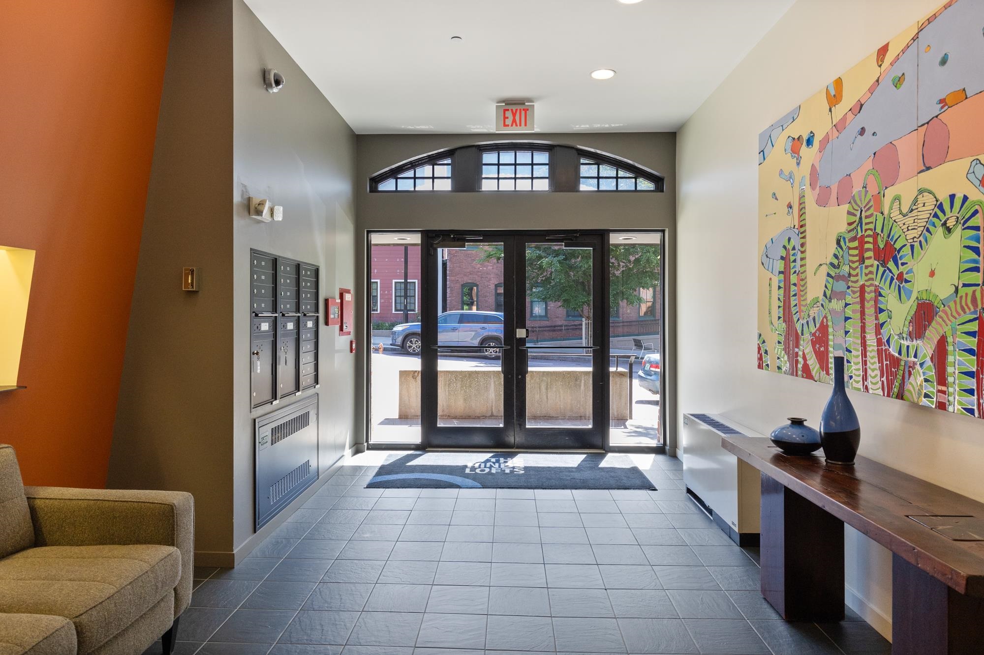 161 St Paul Street, Unit 1 Burlington, VT 05401 - Photo 5 of 38