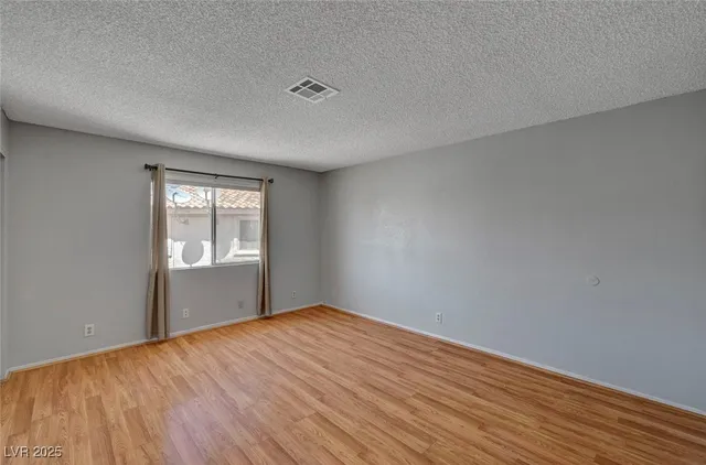 $1,400 | 913 Falconhead Lane, Unit 201, Las Vegas, NV 89128