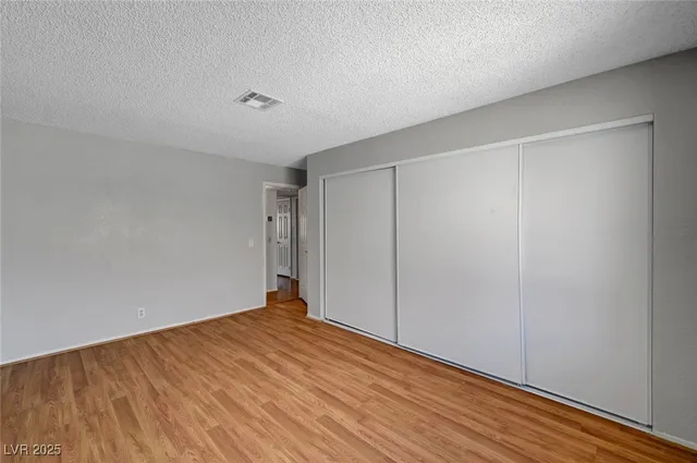 $1,400 | 913 Falconhead Lane, Unit 201, Las Vegas, NV 89128