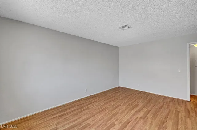 $1,400 | 913 Falconhead Lane, Unit 201, Las Vegas, NV 89128