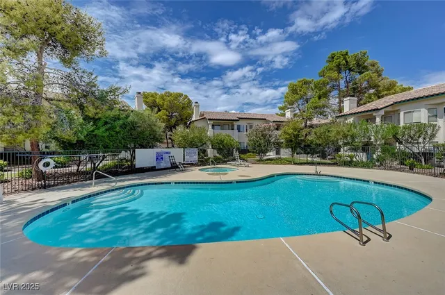 $1,400 | 913 Falconhead Lane, Unit 201, Las Vegas, NV 89128