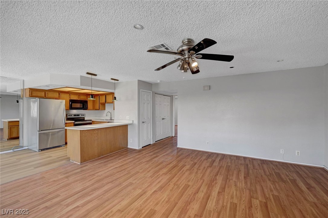 913 Falconhead Lane, Unit 201 Las Vegas, NV 89128 - Photo 7 of 30