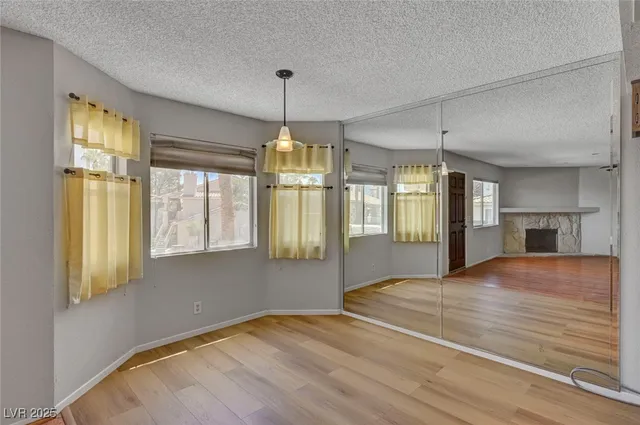 $1,400 | 913 Falconhead Lane, Unit 201, Las Vegas, NV 89128