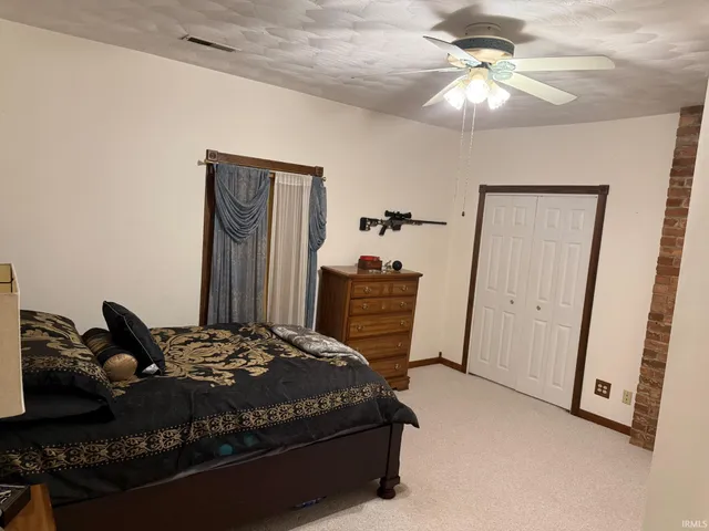 $169,900 | 213 West Seminary Street, West Salem, IL 62476