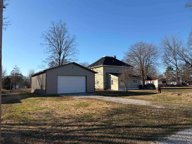 $169,900 | 213 West Seminary Street, West Salem, IL 62476