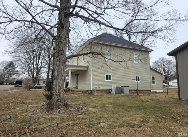 $169,900 | 213 West Seminary Street, West Salem, IL 62476