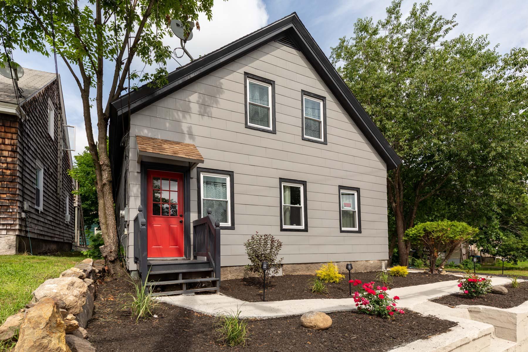 18 Pleasant Street Springvale, ME 04083 - Photo 2 of 34 Secoast-Re-Photos-30