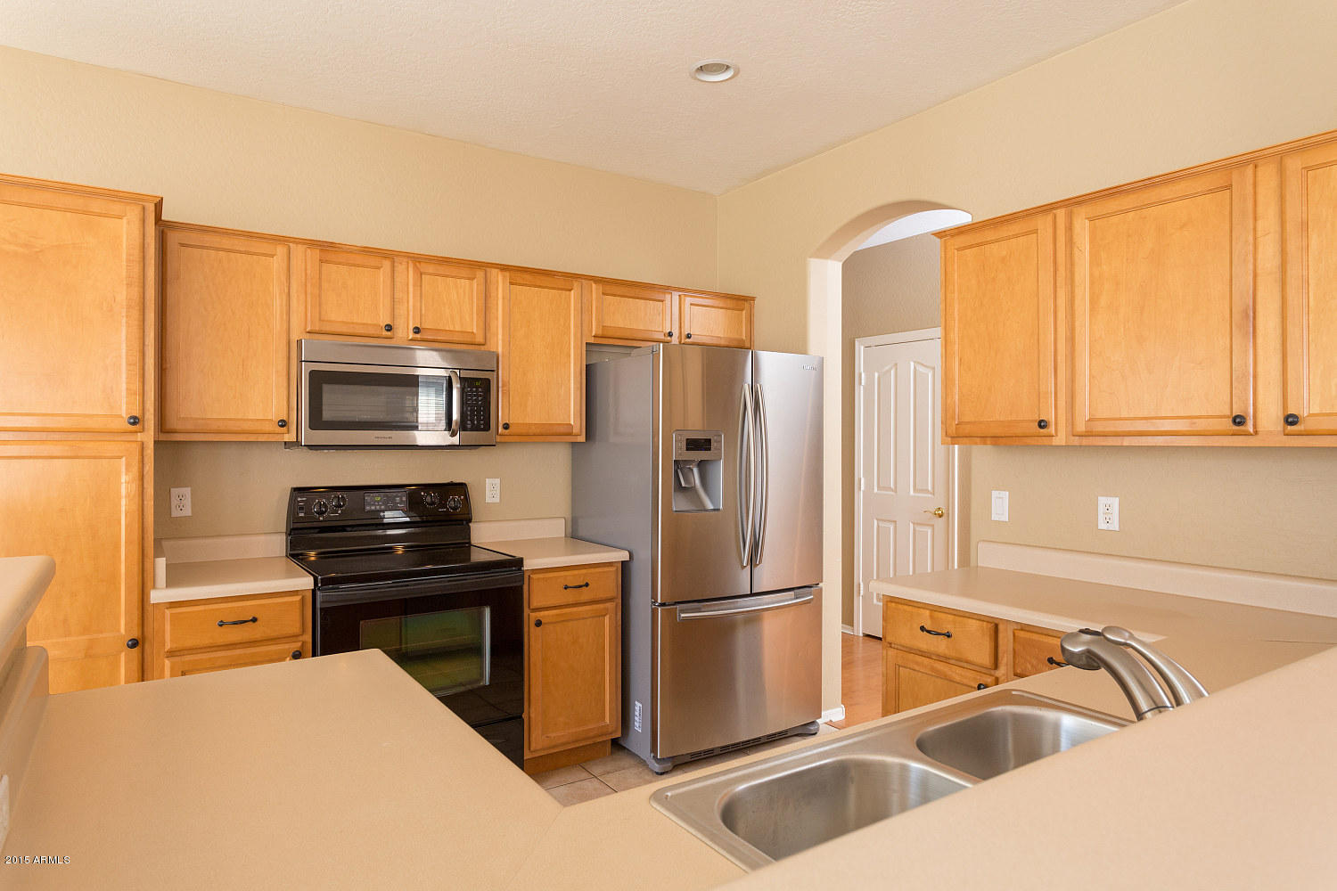 2515 South Martingale Road Gilbert, AZ 85295 - Photo 9 of 26 HRM-33_web