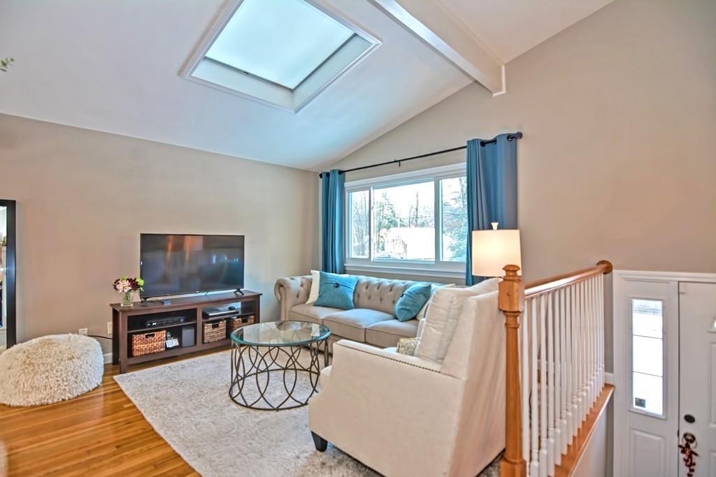93 Pheasant Hill Road Franklin, MA 02038 - Photo 4 of 31 Gallery Image 4