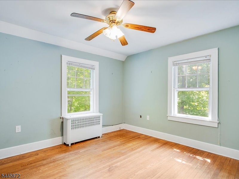35 Jordan Terrace Dover, NJ 07801 - Photo 21 of 33