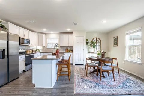 $365,000 | 1024 Vernon Drive, Aubrey, TX 76227