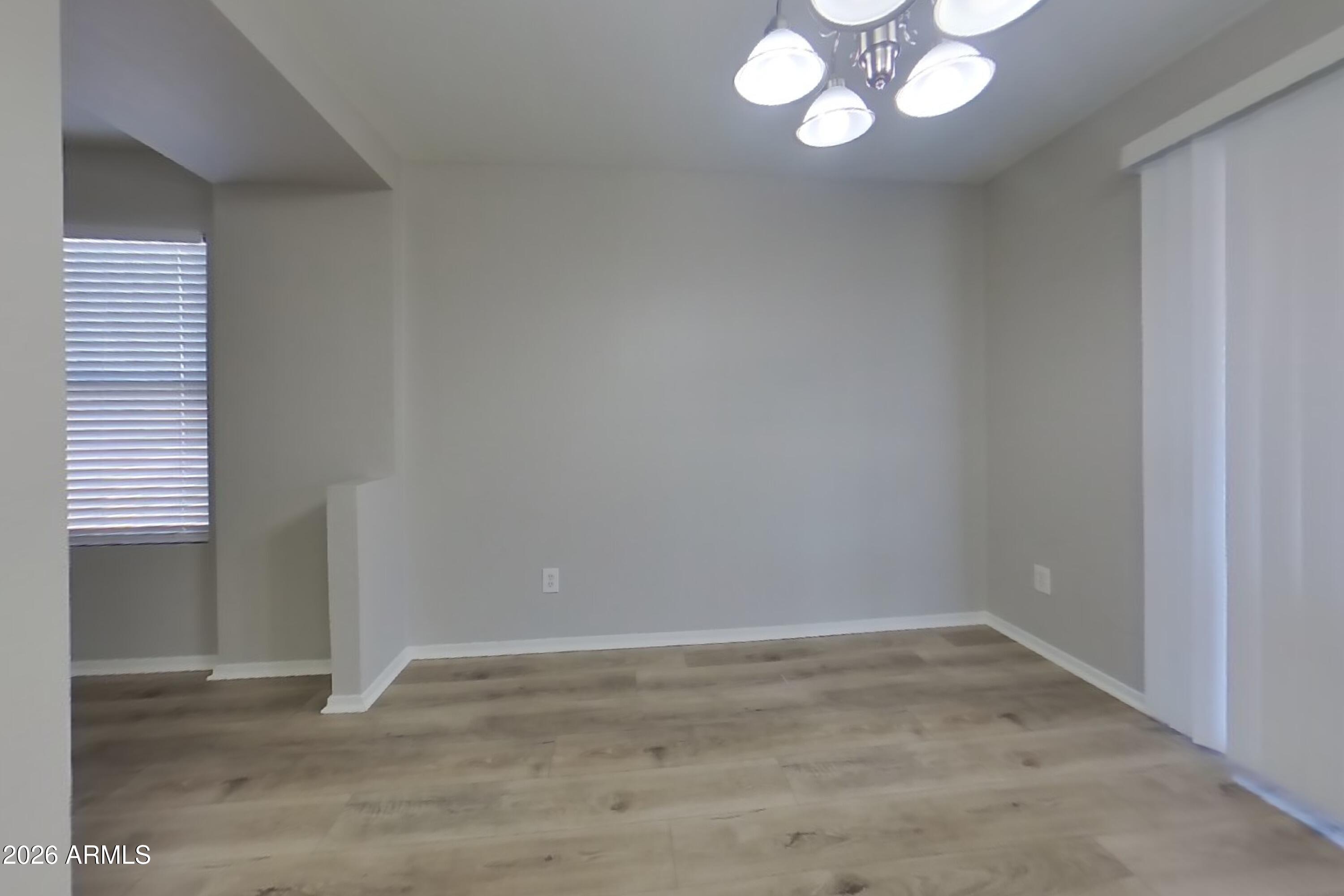 11514 West Wethersfield Road El Mirage, AZ 85335 - Photo 6 of 28 4_Image_4fN0WUqyw8