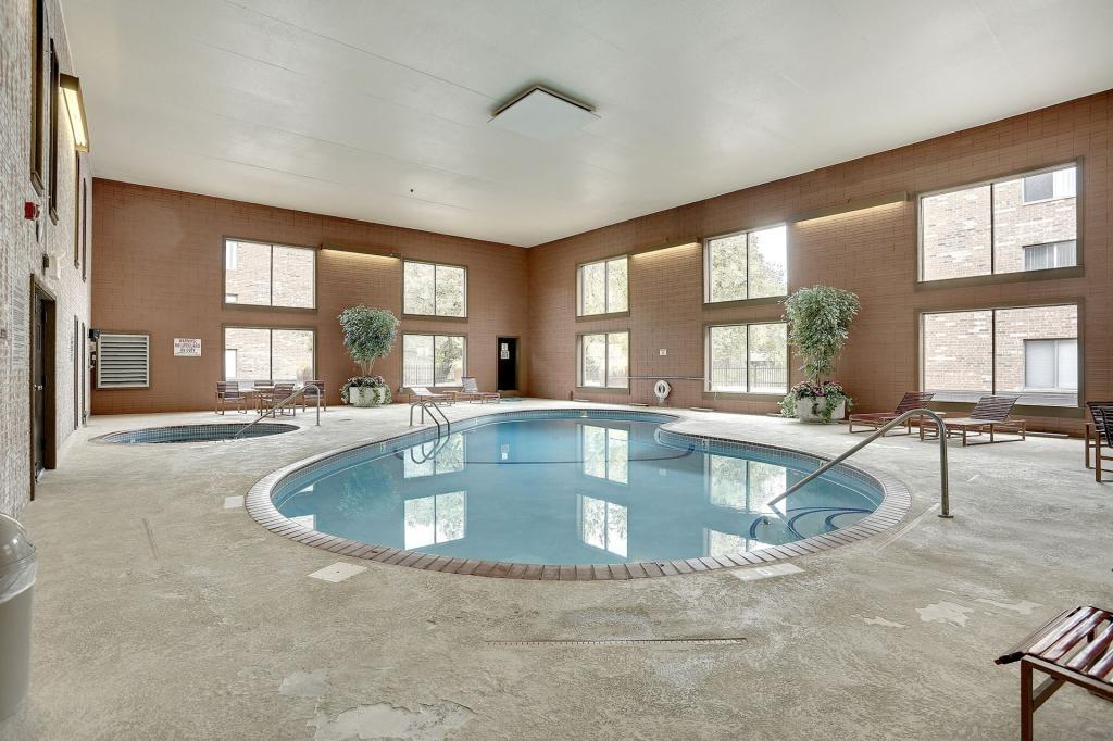 7500 Cahill Road, Unit 214C Edina, MN 55439 - Photo 19 of 29 Gallery Image 19