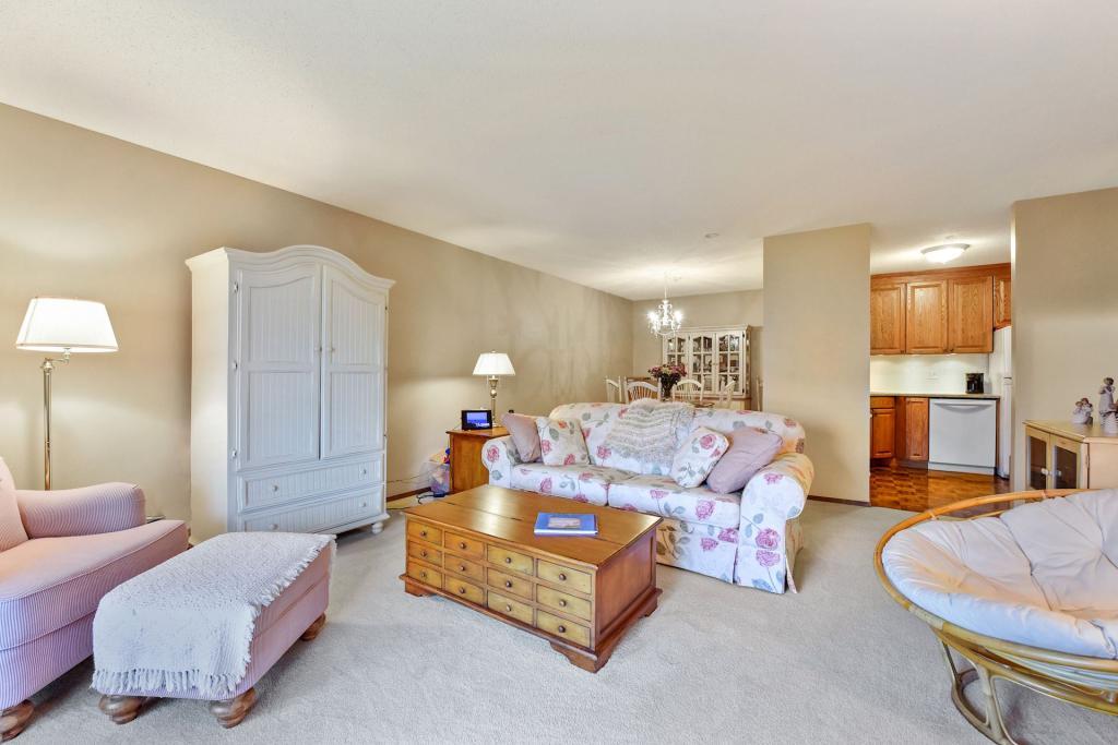 7500 Cahill Road, Unit 214C Edina, MN 55439 - Photo 6 of 29 Gallery Image 6