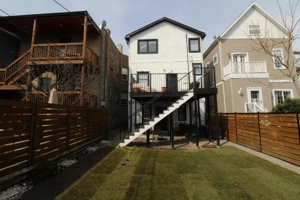 $1,250,000 | 3541 North Damen Avenue, Chicago, IL 60618