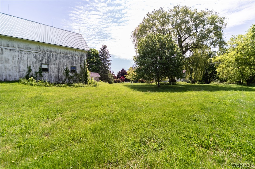 9318 Creek Road Batavia, NY 14020 - Photo 11 of 46