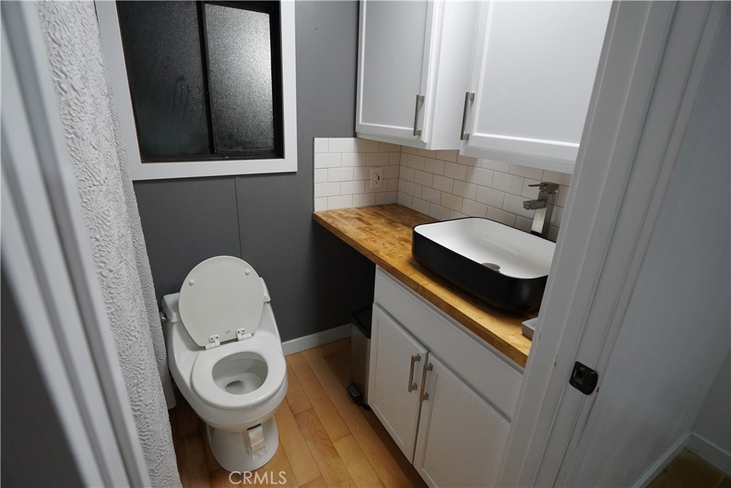 732 East Rte 66, Unit 4 Glendora, CA 91740 - Photo 8 of 11 Full Master Bedroom Bathroom with bathtub and shower