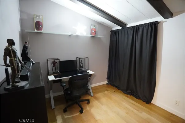 a view of a entryway with storage