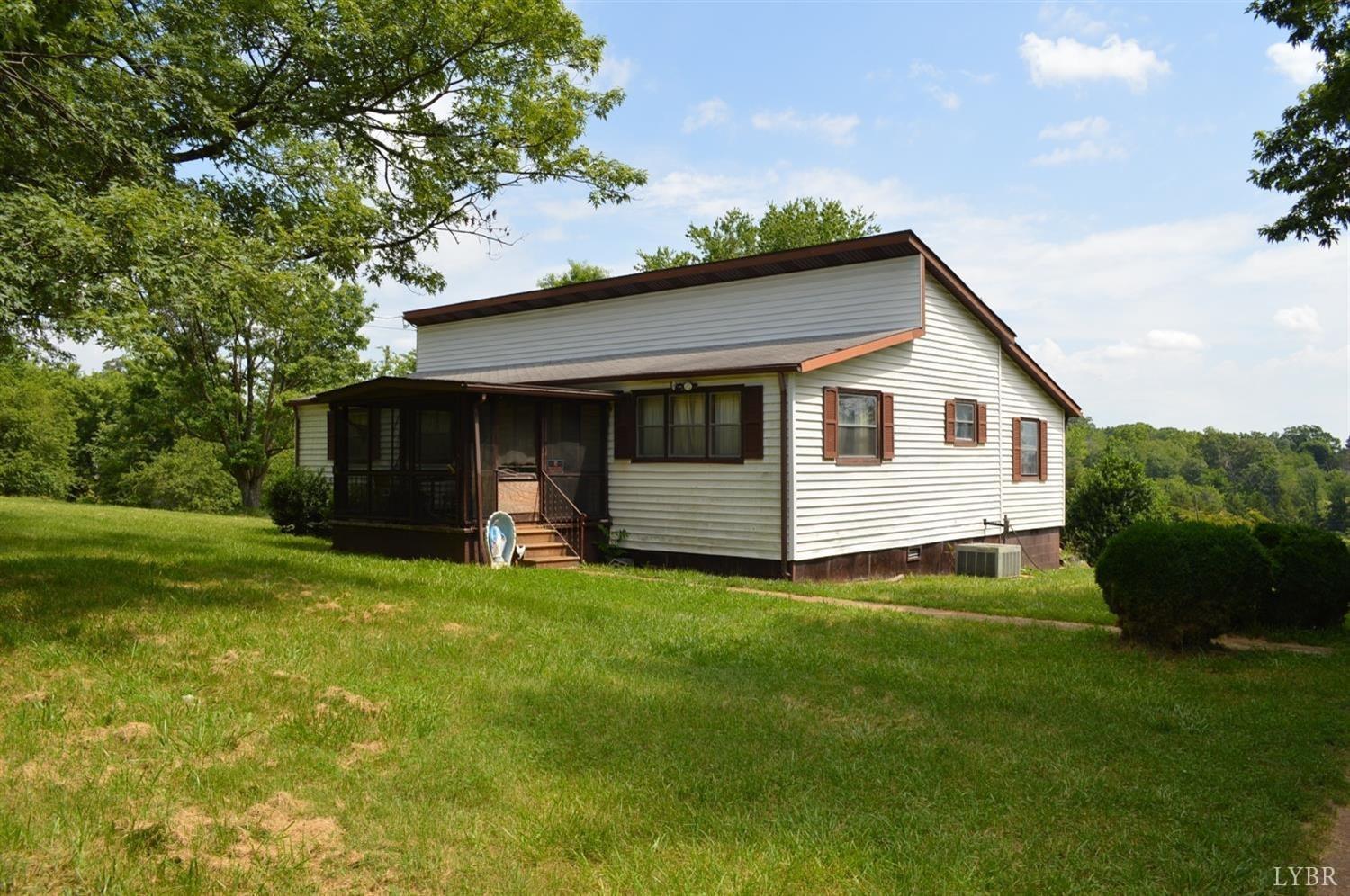 1886 Rock Cliff Road Bedford, VA 24523 - Photo 2 of 22 DSC-0128