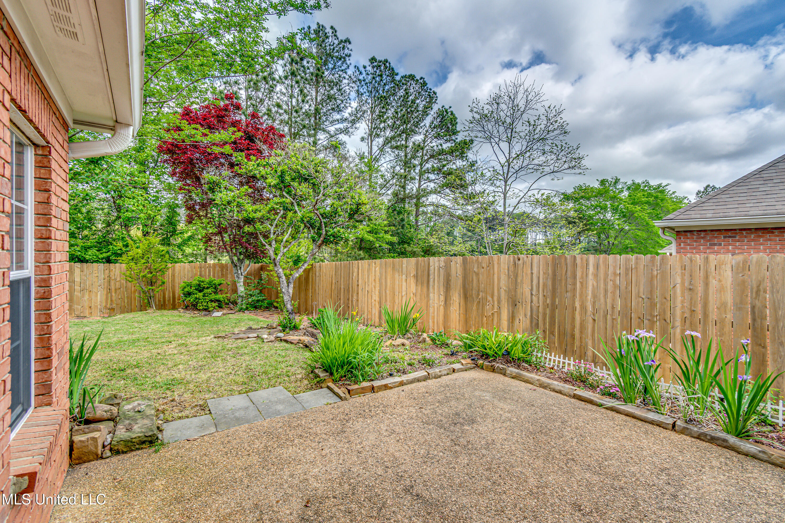 562 Spring Lake Drive Pearl, MS 39208 - Photo 52 of 62 562 Spring Lake Dr-13
