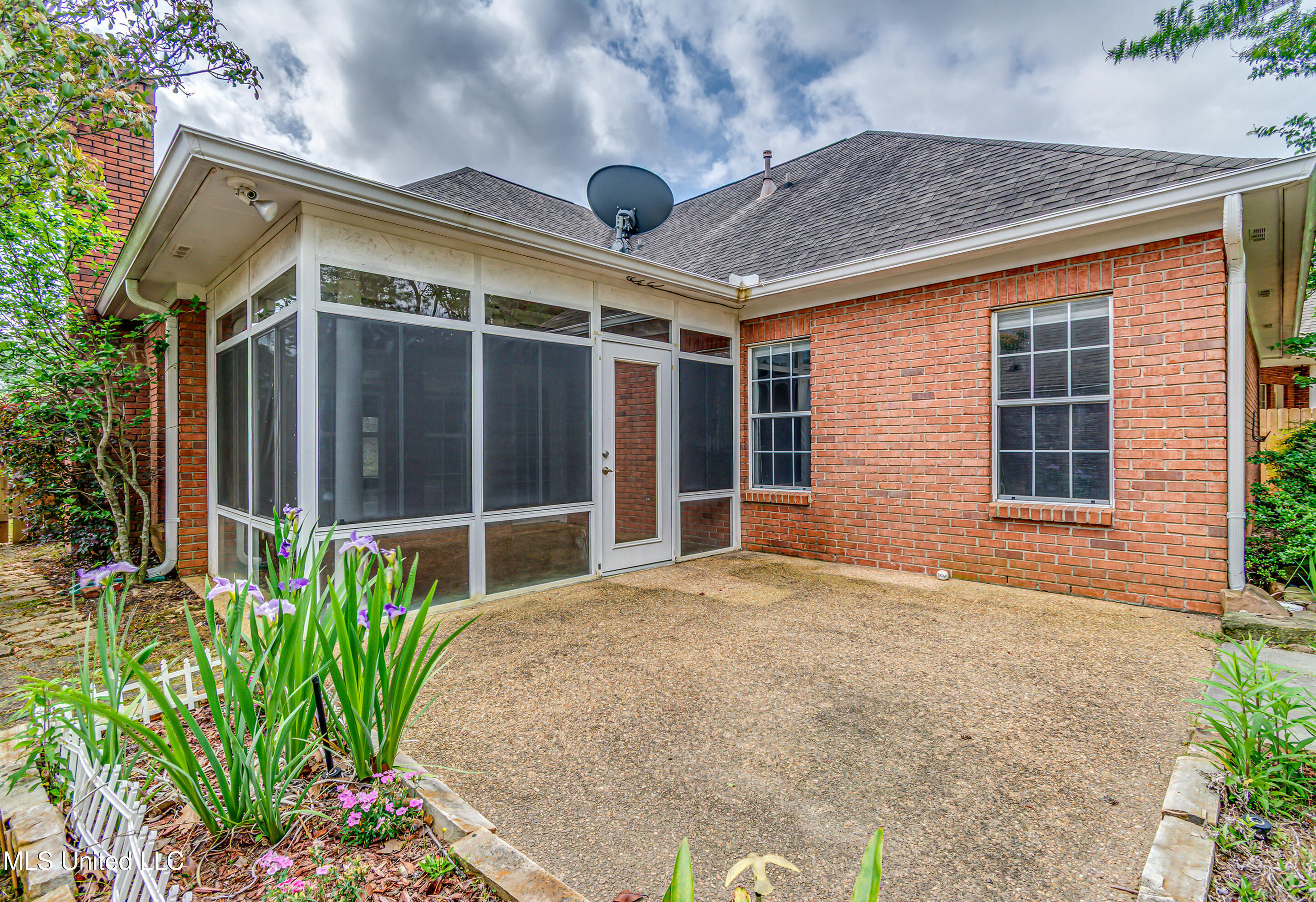 562 Spring Lake Drive Pearl, MS 39208 - Photo 54 of 62 562 Spring Lake Dr-15