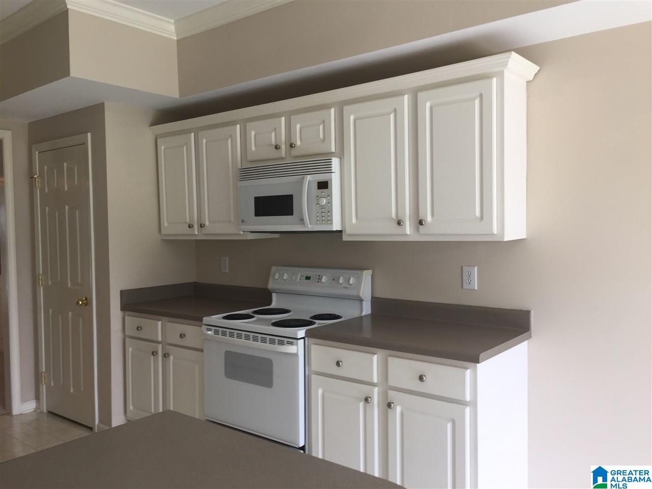 137 Savannah Lane Calera, AL 35040 - Photo 12 of 17