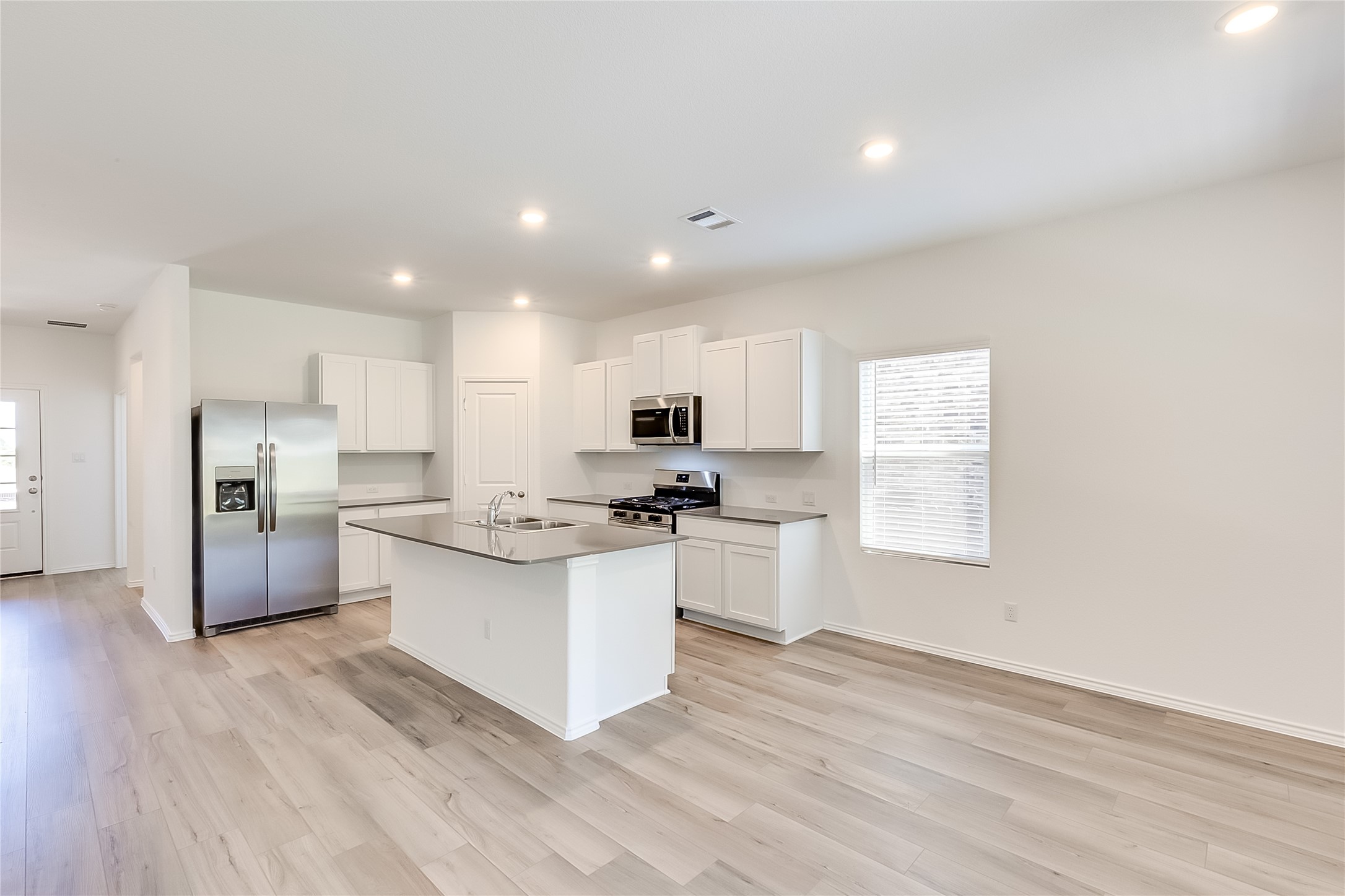 2001 Four Waters Loop Georgetown, TX 78628 - Photo 11 of 40 Gallery Image 11