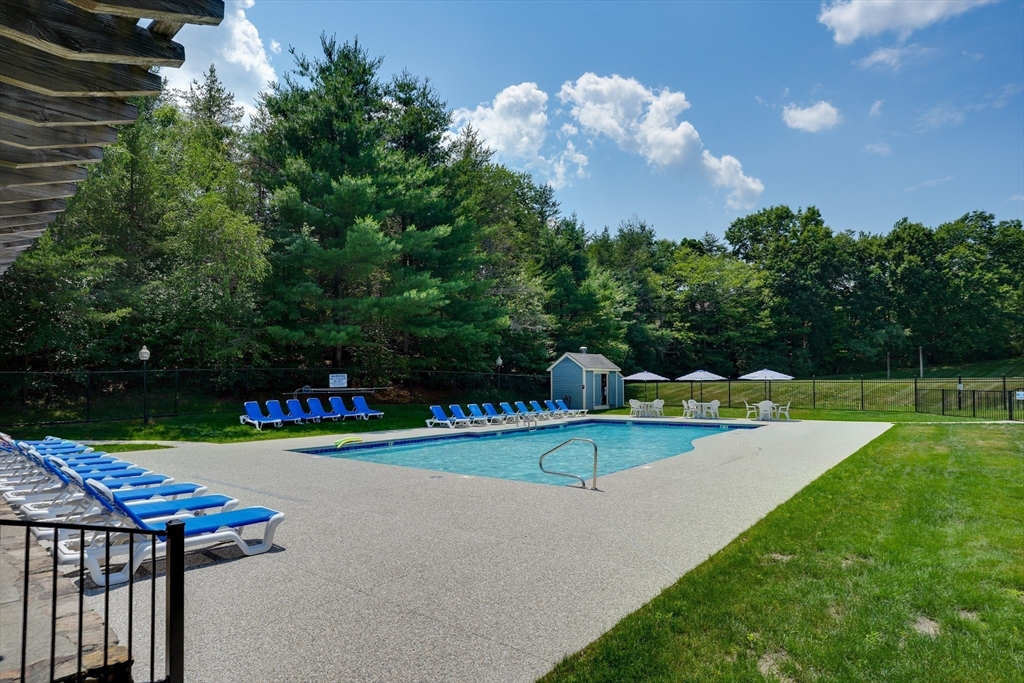 113 Ridgefield Circle, Unit C Clinton, MA 01510 - Photo 29 of 30