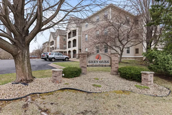 $210,000 | 15570 Linnet Street Northwest, Unit 2305, Andover, MN 55304