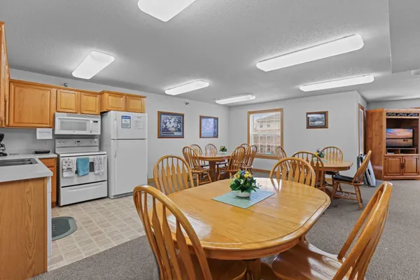 $210,000 | 15570 Linnet Street Northwest, Unit 2305, Andover, MN 55304