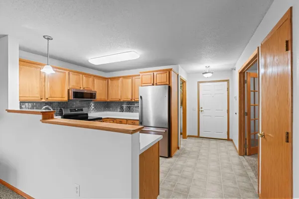 $210,000 | 15570 Linnet Street Northwest, Unit 2305, Andover, MN 55304
