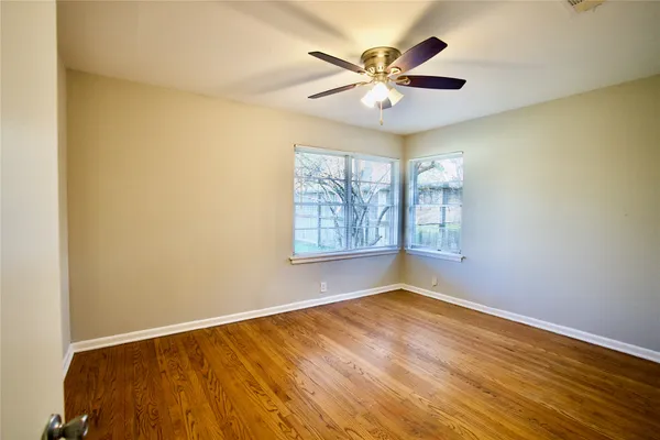 $1,625 | 8733 Robindell Drive, Houston, TX 77074